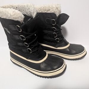 Sorel Winter Carnival boots - Women's Size 7